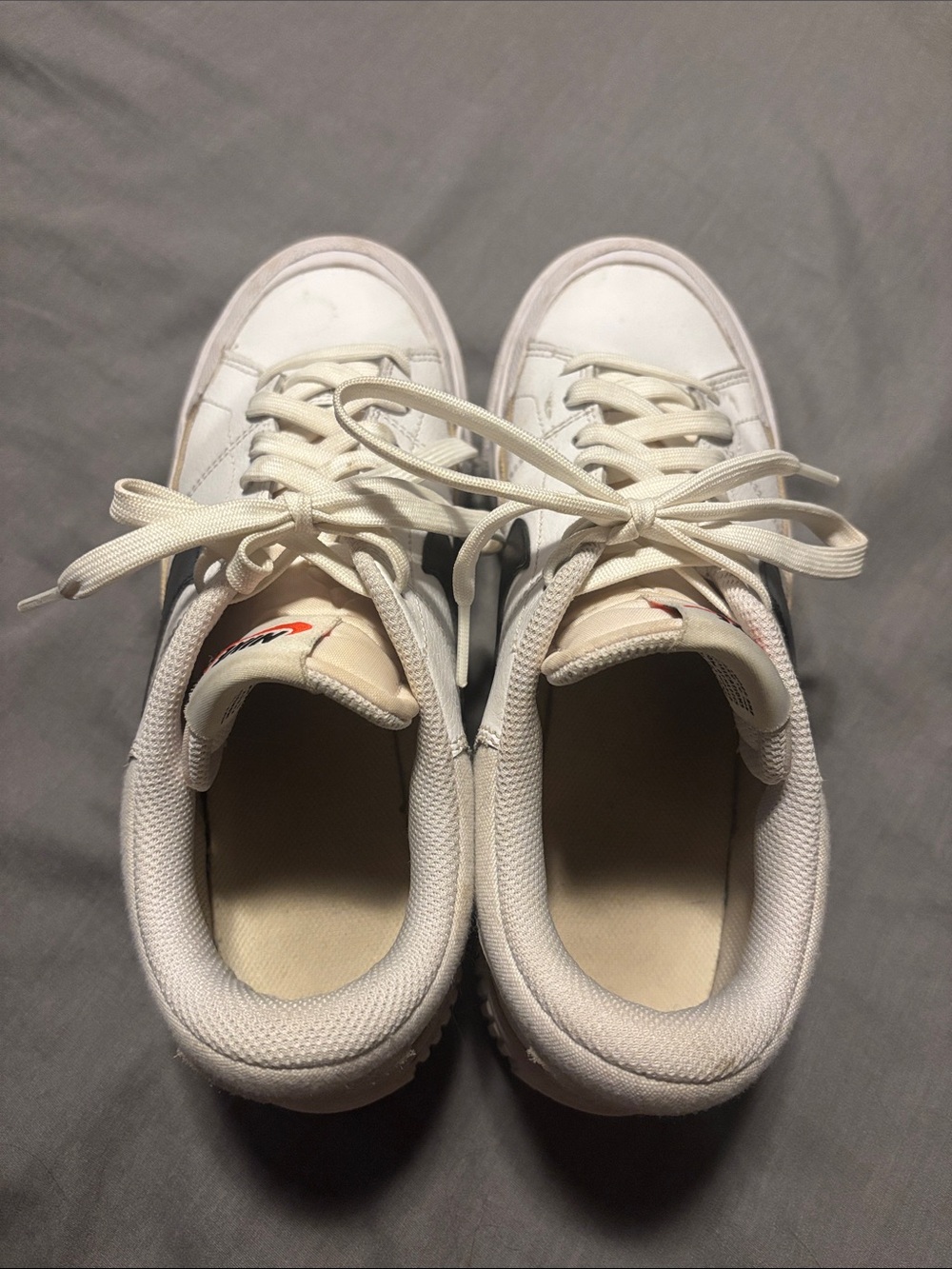 Nike Women’s White Black Tan Low-Top Athletic Sneakers - Picture 2 of 4